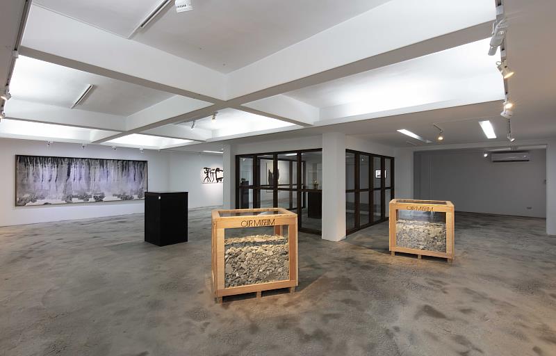 （圖五）2021年有章藝博館典藏展《沉積物》，展場一景，有章藝術博物館