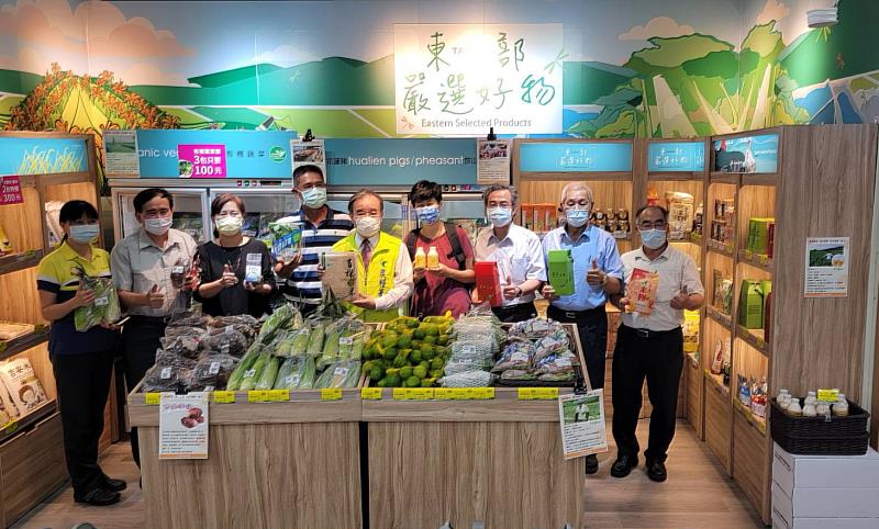 東部嚴選好物農產品專櫃開幕記者會合影