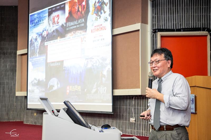 鍾孫霖院士說地質調查最有樂趣的是可以看到各地的風貌及文化