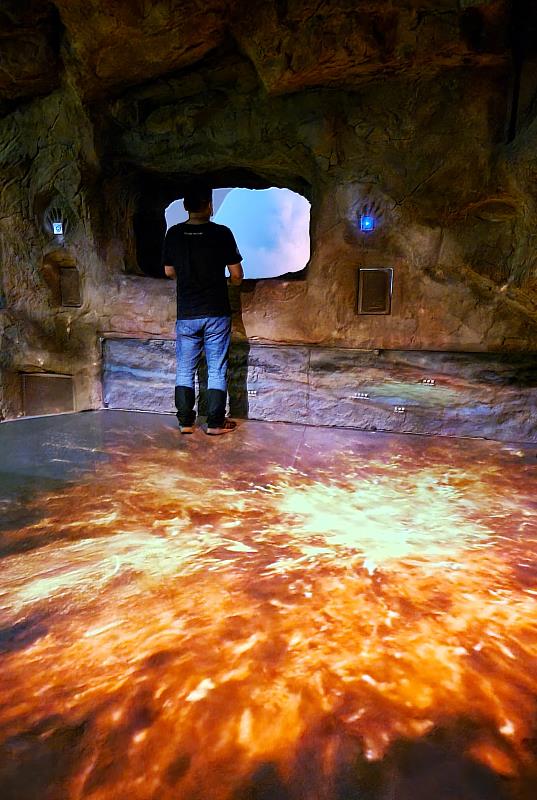 透過影像延伸與變化，能源劇場成為台塑企業文物館最美的打卡景點。