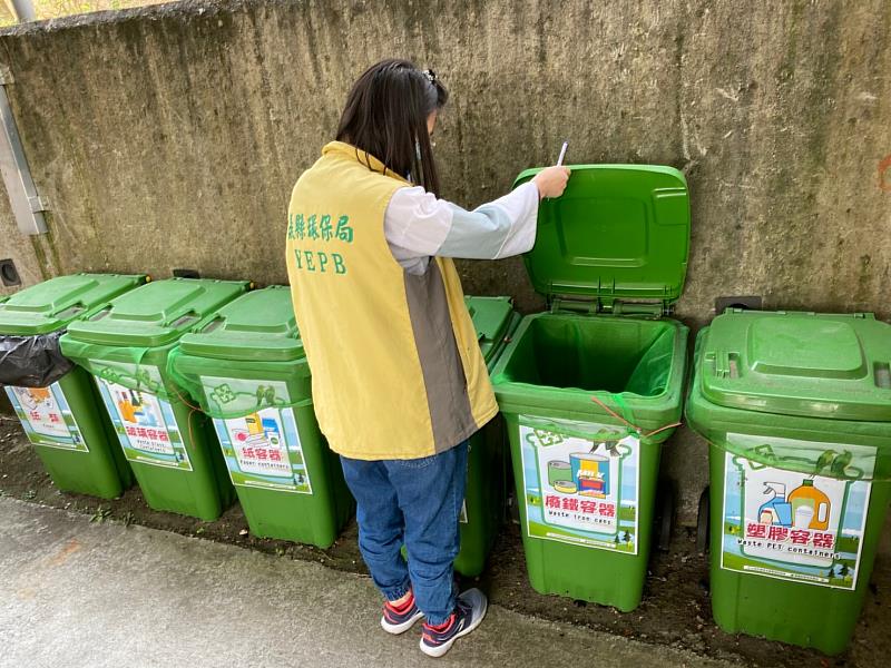 社區大廈回收站媒合資收個體戶 照顧弱勢經濟