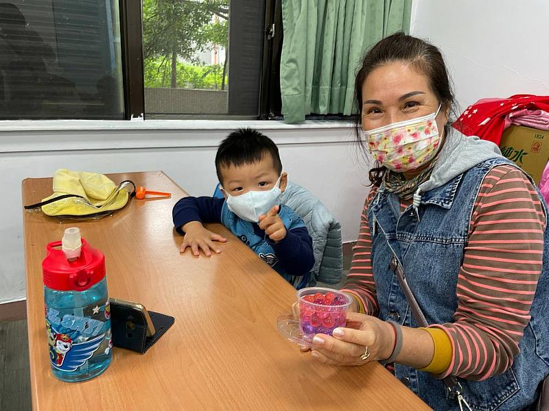 縣政府與花蓮縣救國團 推動家庭教育活動 陪伴親子共同成長