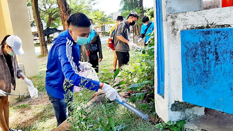 志工夥伴不放棄每一角落，致力清潔環境