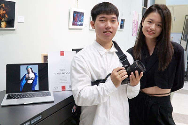 大葉大學黃俊淳(左)與賴育萱(右)是映像工作室同一期的社團幹部，常常一起討論攝影