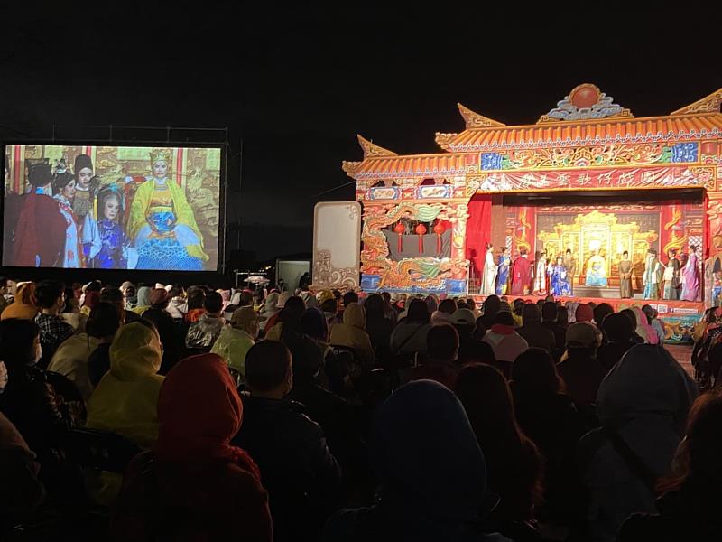 唐美雲歌仔戲團-佘太君掛帥演出現場