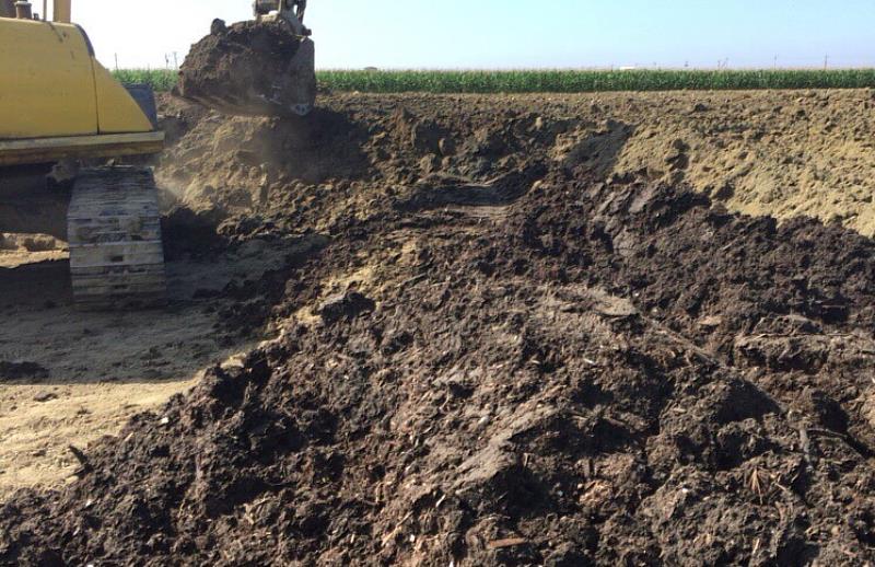 義竹農地施用有機肥未符合產品規範，開罰！