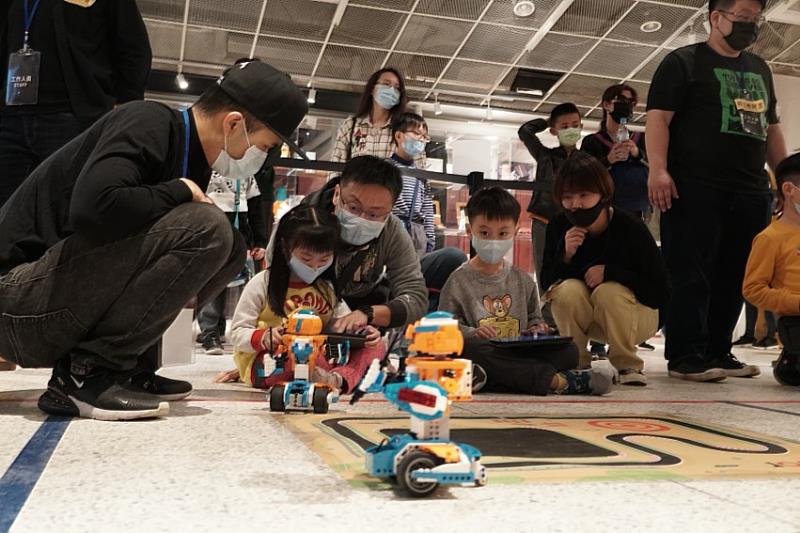 募資金額突破2,000萬專案，Apitor Robot X體驗會。圖／有.設計uDesign提供