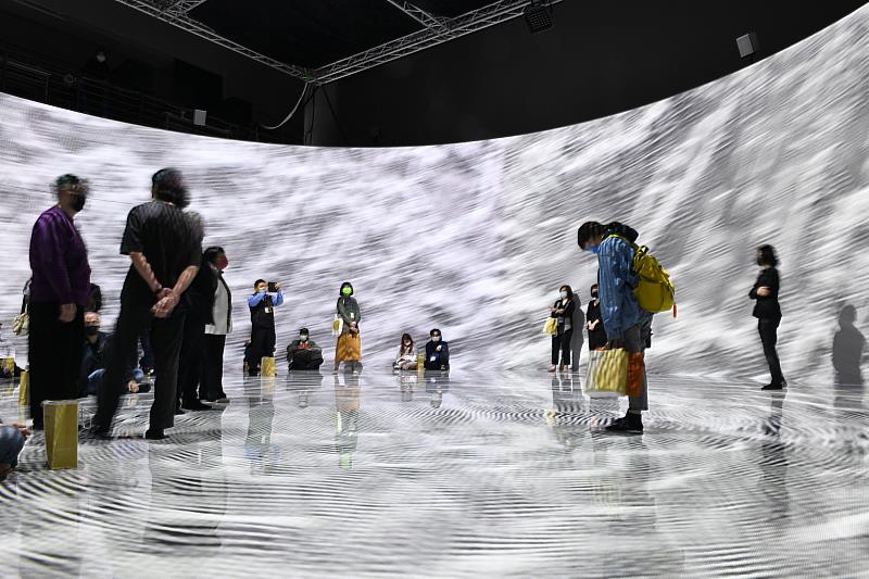 貴賓於「U-108_Space」間體驗情形