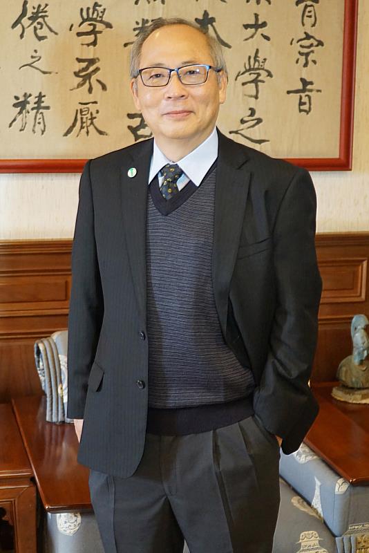 大葉大學副校長施英隆的論文被引用次數高達三千多次