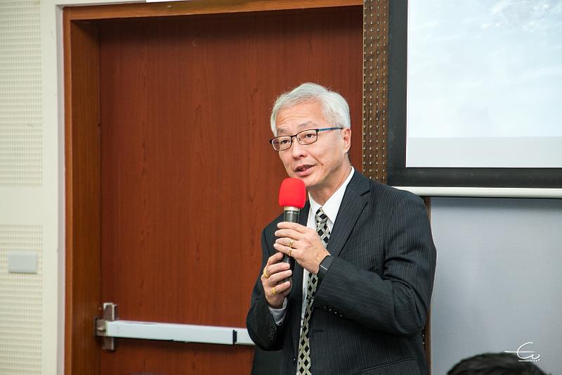 冉繁華教授表示海大智能箱網養殖團隊搭配大數據及AI智能系統精準計算數值