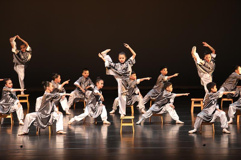 嘉義縣舞蹈班聯合展演「洄游‧迴遊」熱鬧登場