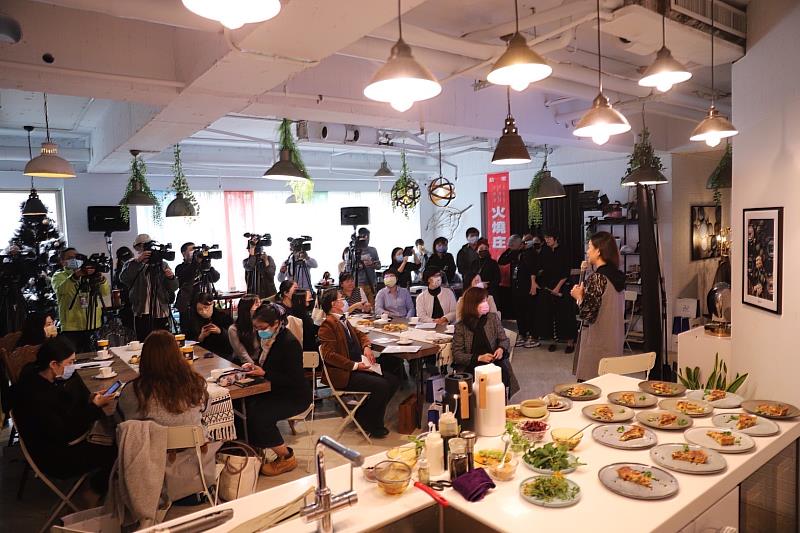 客家委員會今（22）日舉辦「在餐桌上尋找六堆印象」座談