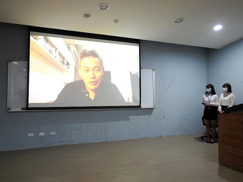 台北市廣告公會鄧博文理事長特地錄影致詞勉勵同學