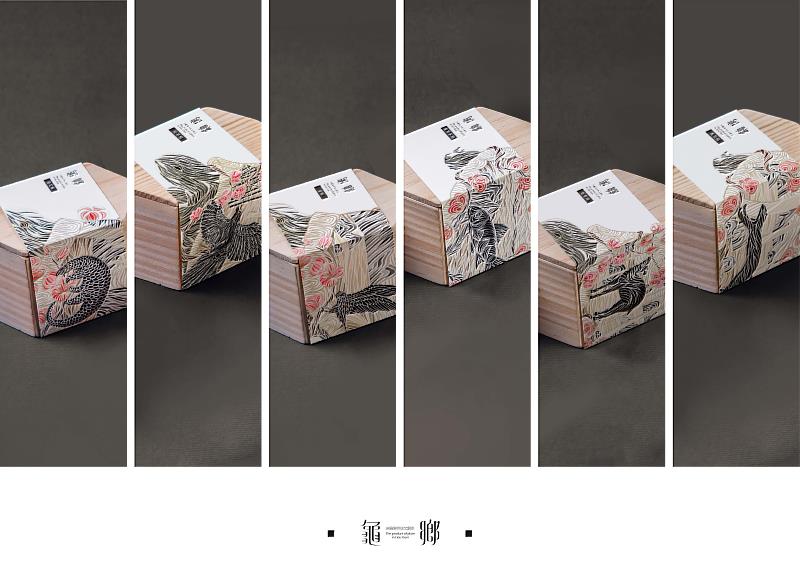 「龜鄉」作品以梅花要素結合當地保育類動物設計出一系列梅子包裝產品。