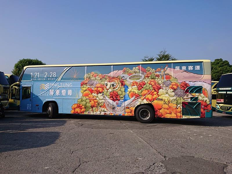 不開車 少騎車 屏東燈節賞燈 搭免費接駁車最好