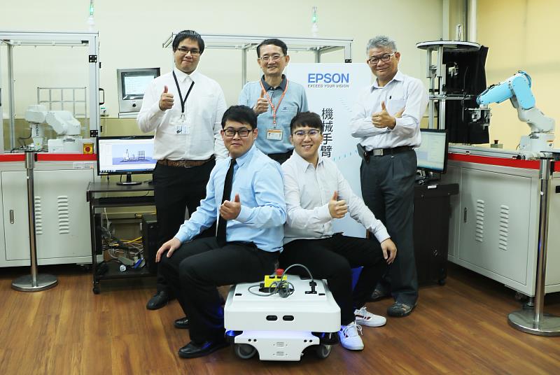 崑大機器人系於2018年正式成立「Epson機械手臂南部訓練中心」