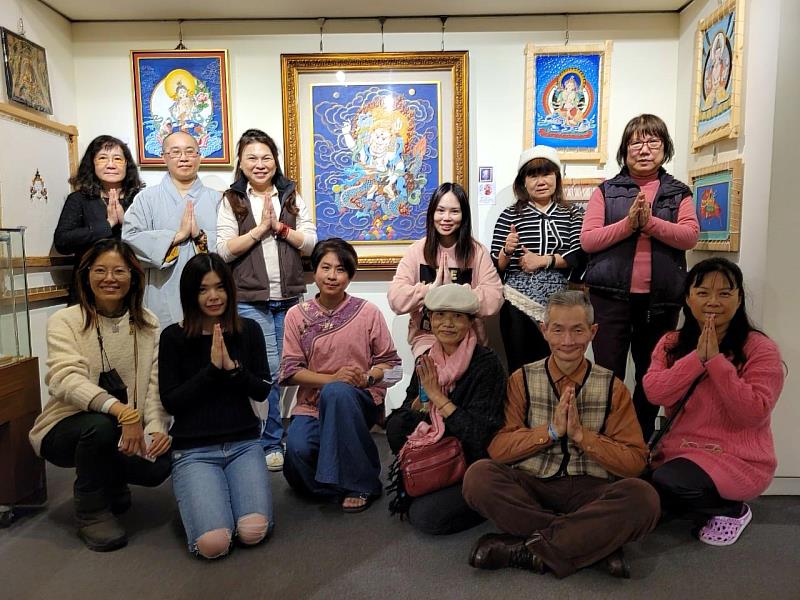華梵大學佛藝系學生在國史館臺灣文獻館舉辦佛畫成果展。
