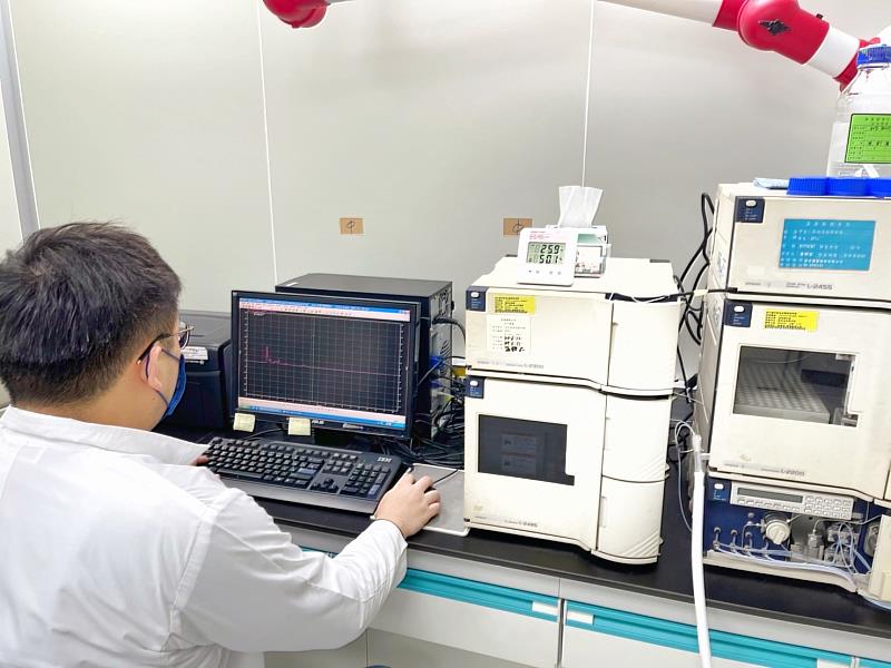 嘉義縣食安檢驗實驗室通過國內外認證 稽查檢驗食安雙向把關
