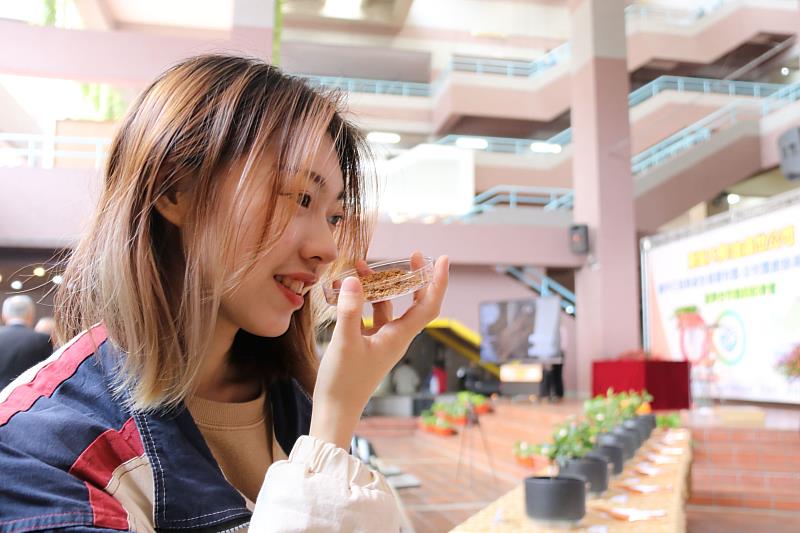 廚餘轉化成無臭益菌土