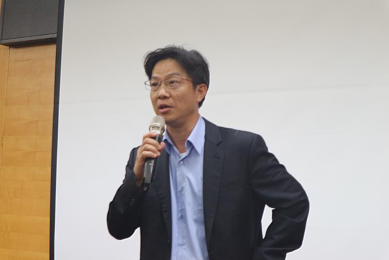 南華大學舉辦創業楷模講座，邀請大吉汽車企業股份有限公司蔡昆憲總經理蒞校演講，分享創業心法。