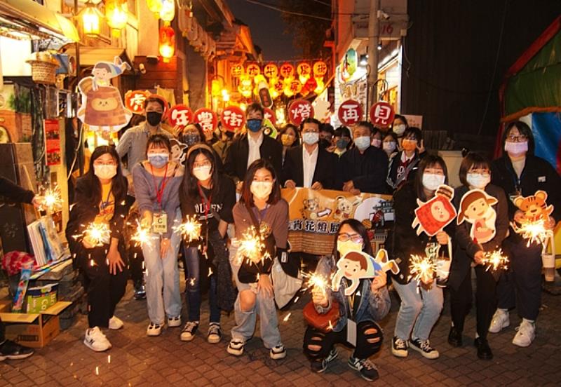 2022虎年神農街元宵花燈展謝幕之大合影。