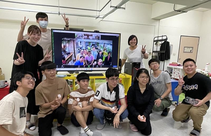 台灣分公司暖身實習活動，讓南臺科大實習生在赴日前先熟悉同事，融入未來的工作環境。