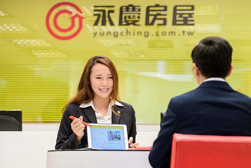許芝瑜經紀人表示，為保障消費者權益，永慶房屋推出「真房價保證」，賠償買方最高四百萬元、賠償賣方最高四倍服務費。