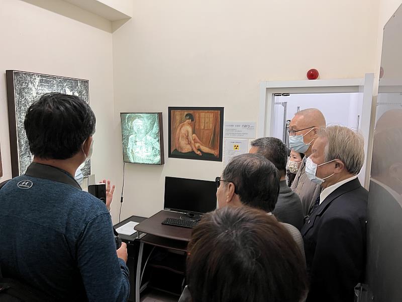 前副總統吳敦義一行參訪正修科大文物修護中心。