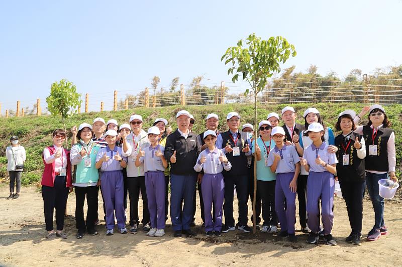 嘉南大圳水圳綠道啟用 雲嘉南連線植樹再現大圳風華