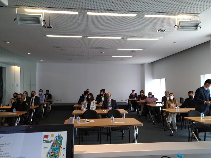 4.	Albacete商會會員出席劉大使演講情形