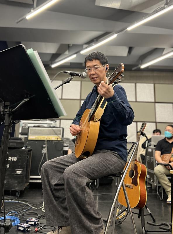 林生祥是歷年金曲獎及金音獎、金馬獎音樂獎項的得獎常客，光是金曲獎就獲得9座、金音獎10座、金馬獎2座。 圖／KKLIVE Taiwan