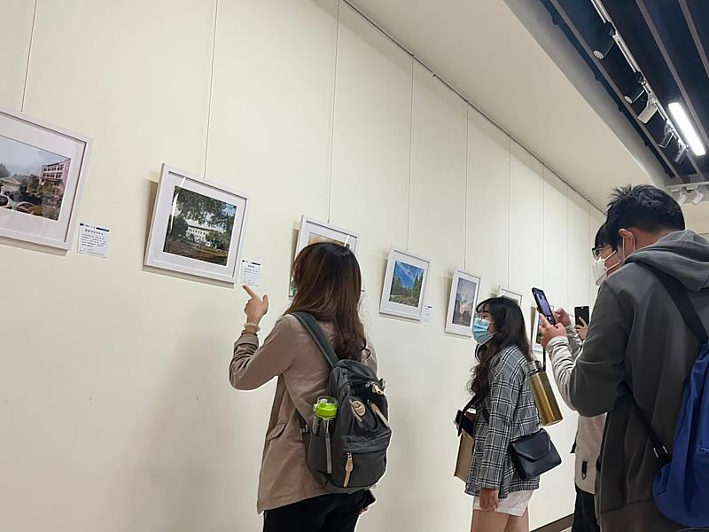 「看見南華之美」攝影展精彩登場，展現校園景緻、人文之美及生命力。