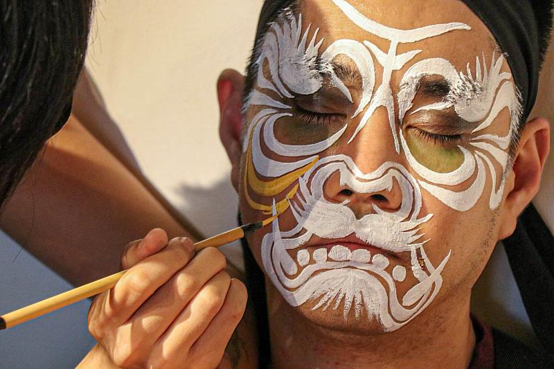 四月活動期間不僅有闖關活動，還有《艋舺臉譜彩繪》體驗以及與果陀團劇場合作的工作坊於剝皮寮，推廣台灣傳統民俗技藝與表演藝術。