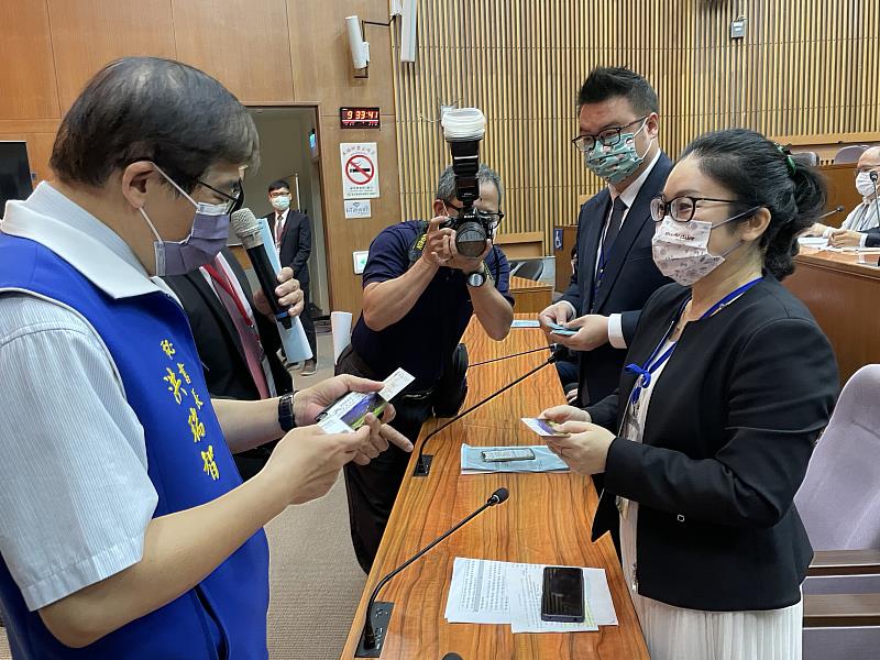 勇於築夢 南投縣優秀青年代表團前往縣政機關致敬拜會