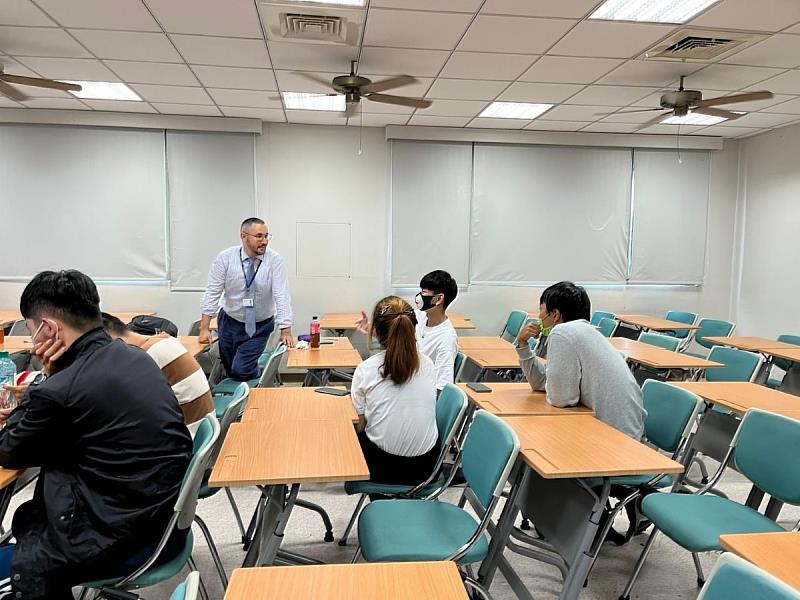 義守大學語文學院學生語文實力堅強，許多人選擇雙主修或輔系修習，培養第二專長，提升競爭優勢(資料畫面來源：義守大學提供)。