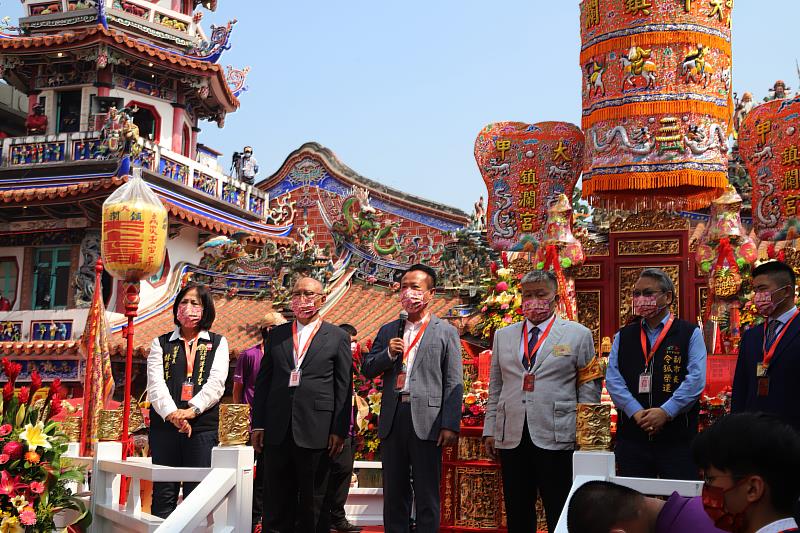 大甲媽祝壽大典 信眾朝聖三跪九叩 場面壯觀隆重