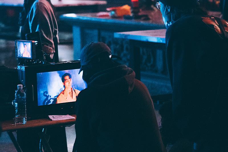 大象體操於廟宇拍攝畫面精緻的劇情MV，令眾人非常期待。