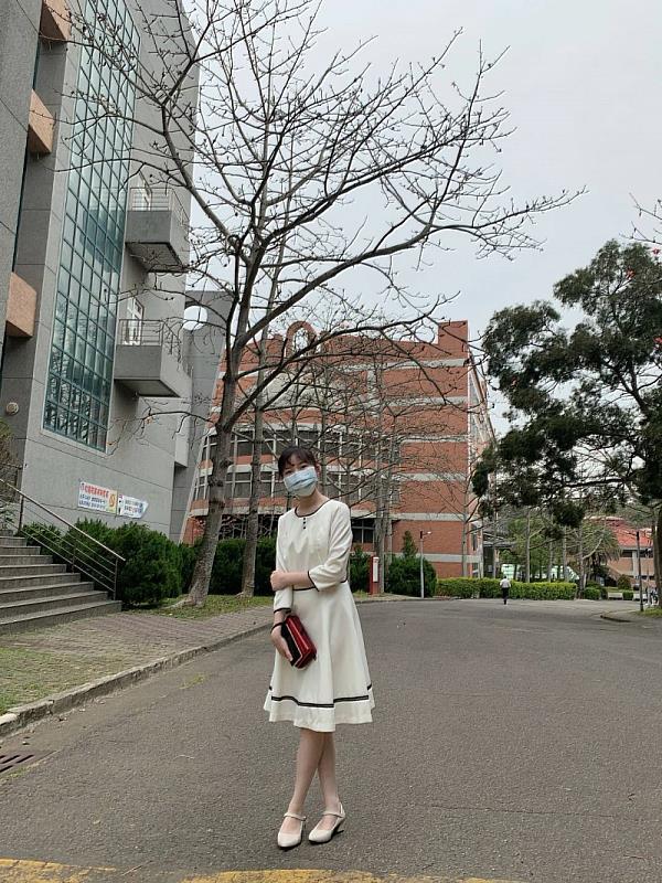 許庭瑜在中華大學模擬面試、準備學測個人申請，最後也如願考上中華大學。（許庭瑜提供）