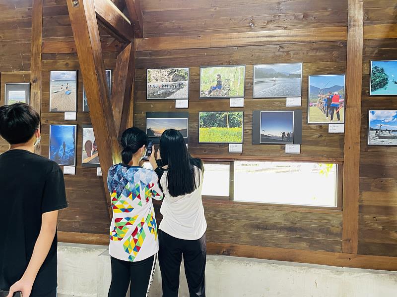 「向山海致敬主題攝影作品展」 即日起至5/1  鐵道藝術村275倉庫展出