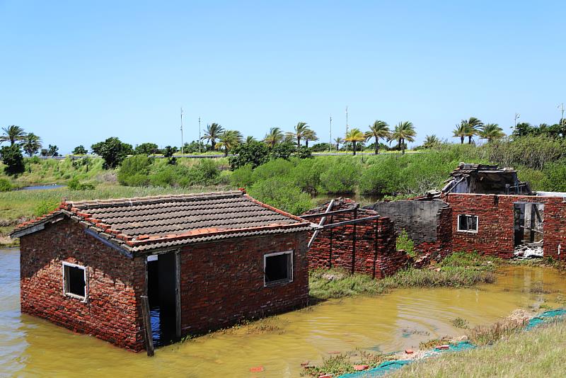 布袋港風華再現水環境營造 保留鹽田景觀設立親水設施 兼顧自然與遊憩