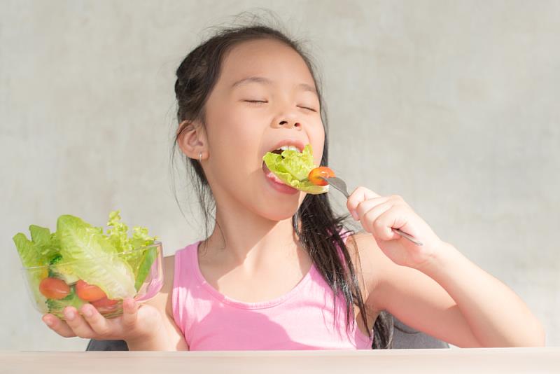 每餐一碗蔬菜及水果，幫助孩子提升抵抗力