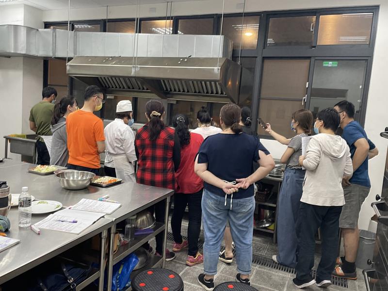 中餐丙級證照班 開啟您人生的康莊大道!!