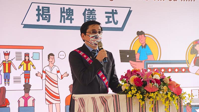 東華大學校長趙涵㨗向外賓致歡迎詞。
