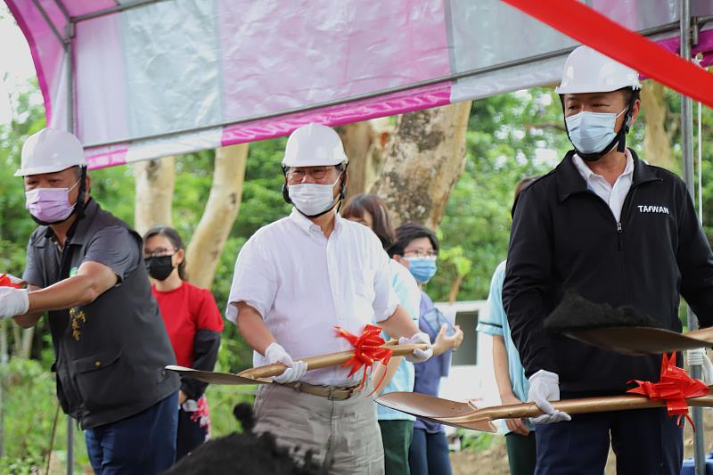 嘉義縣立竹崎高中新建學生宿舍大樓開工動土