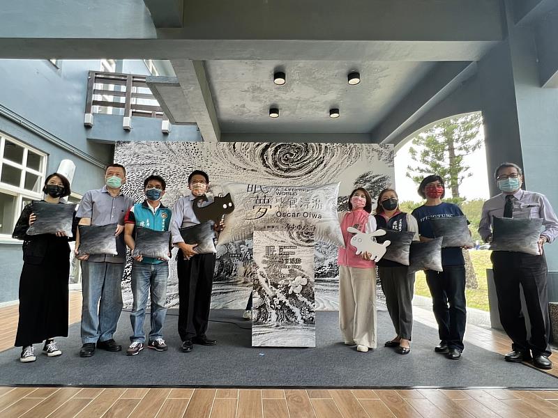 國際藝術家大岩奧斯卡在屏東《眠夢》 車城海口港與你魔幻一夏