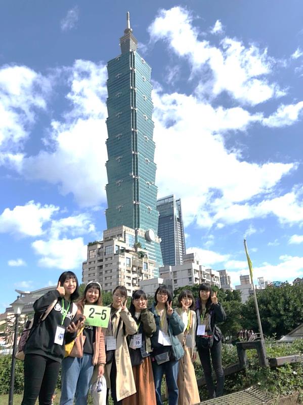國際觀光大須熟悉日本高中生最喜歡的台北旅遊景點。