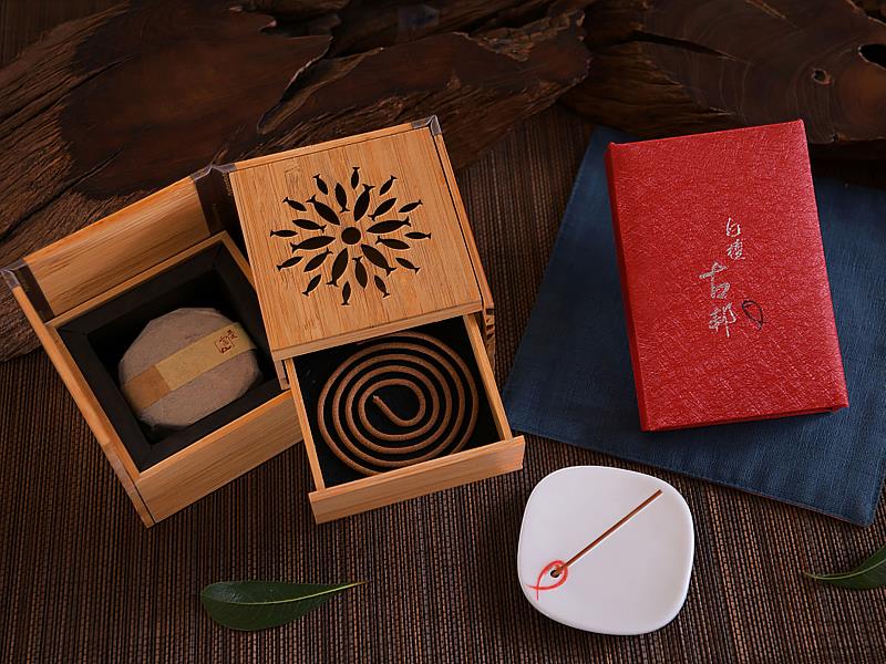 《富山香堂》秉持在地製香精神，安心、放心、恣意享受健康香氛