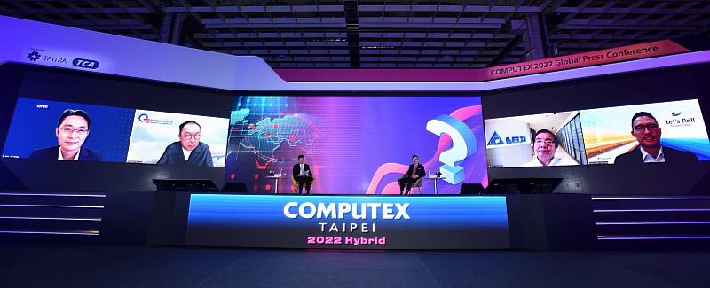 1. COMPUTEX 2022於5月23日舉行全球記者會，齊聚科技領導廠商代表暢談 ICT 產業如何化疫情挑戰為營運轉機。(貿協提供)