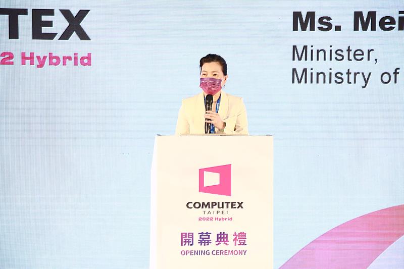 3. 經濟部長王美花於COMPUTEX開幕典禮提到，經濟部致力於讓台灣被全球供應鏈看見。