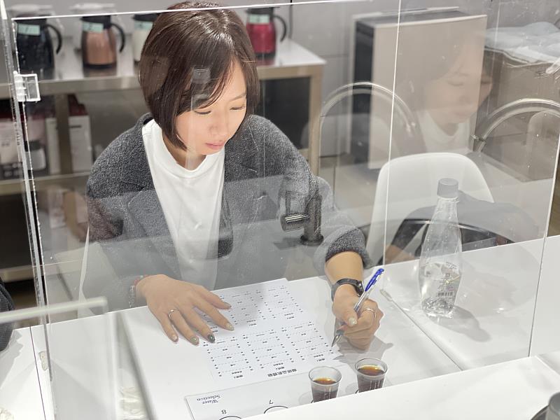 特邀第三屆同為品水師及咖啡師之學員進行應用分享及實務測評。開平餐飲學校/提供